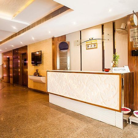 Hotel Poonam Plaza Agra  Bagian luar foto