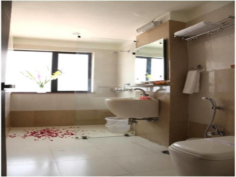 Hotel Poonam Plaza Agra  Bagian luar foto